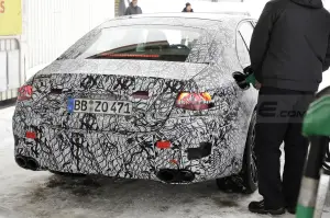 Mercedes-AMG E 53 e 2023 - Foto Spia 09-03-2022 - 20