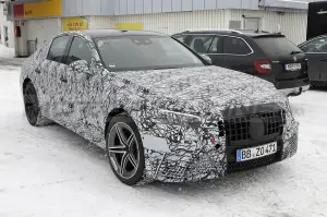 Mercedes-AMG E 53 e 2023 - Foto Spia 09-03-2022 - 11