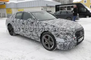 Mercedes-AMG E 53 e 2023 - Foto Spia 09-03-2022 - 9