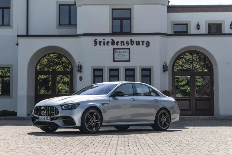 Mercedes-AMG E 53 ed E 63 2020 - 73