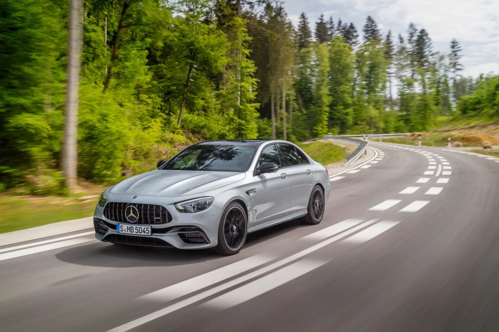 Mercedes-AMG E 63 2021 - 50