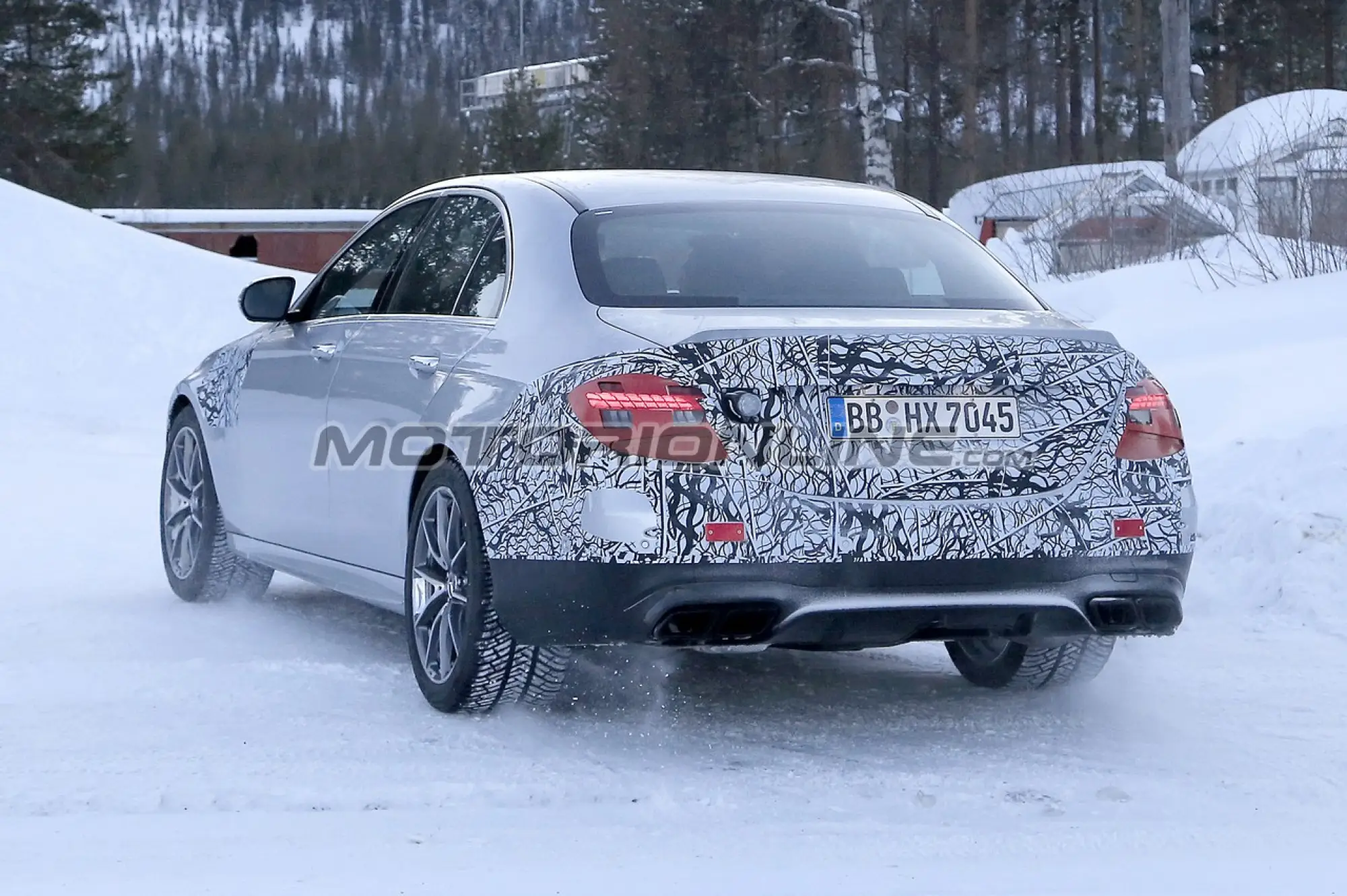 Mercedes-AMG E 63 foto spia 13 marzo 2019 - 12