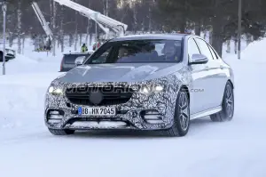 Mercedes-AMG E 63 foto spia 13 marzo 2019