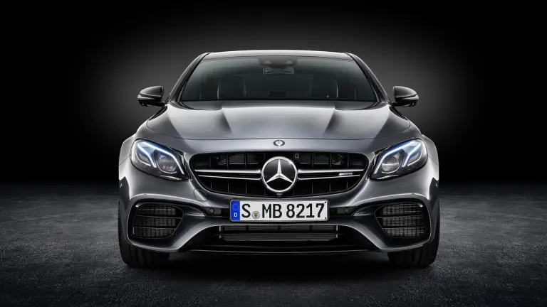 Mercedes-AMG E 63 MY 2017 - 32