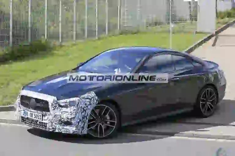 Mercedes-AMG E53 Coupe facelift - Foto spia 19-8-2019 - 3