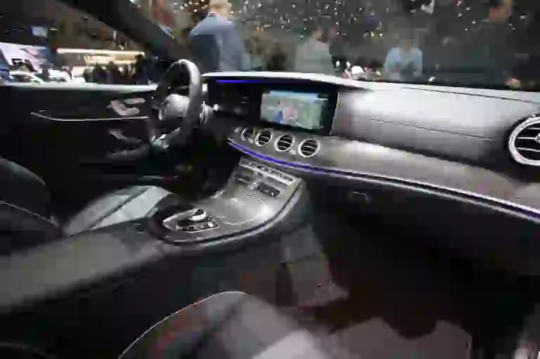 Mercedes-AMG E63 Wagon - Salone di Ginevra 2017 - 13