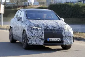 Mercedes-AMG EQE SUV - Foto Spia 10-02-2022