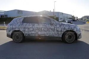 Mercedes-AMG EQE SUV - Foto Spia 10-02-2022