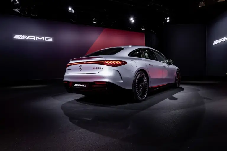 Mercedes-AMG EQS 53 - Foto ufficiali - 14