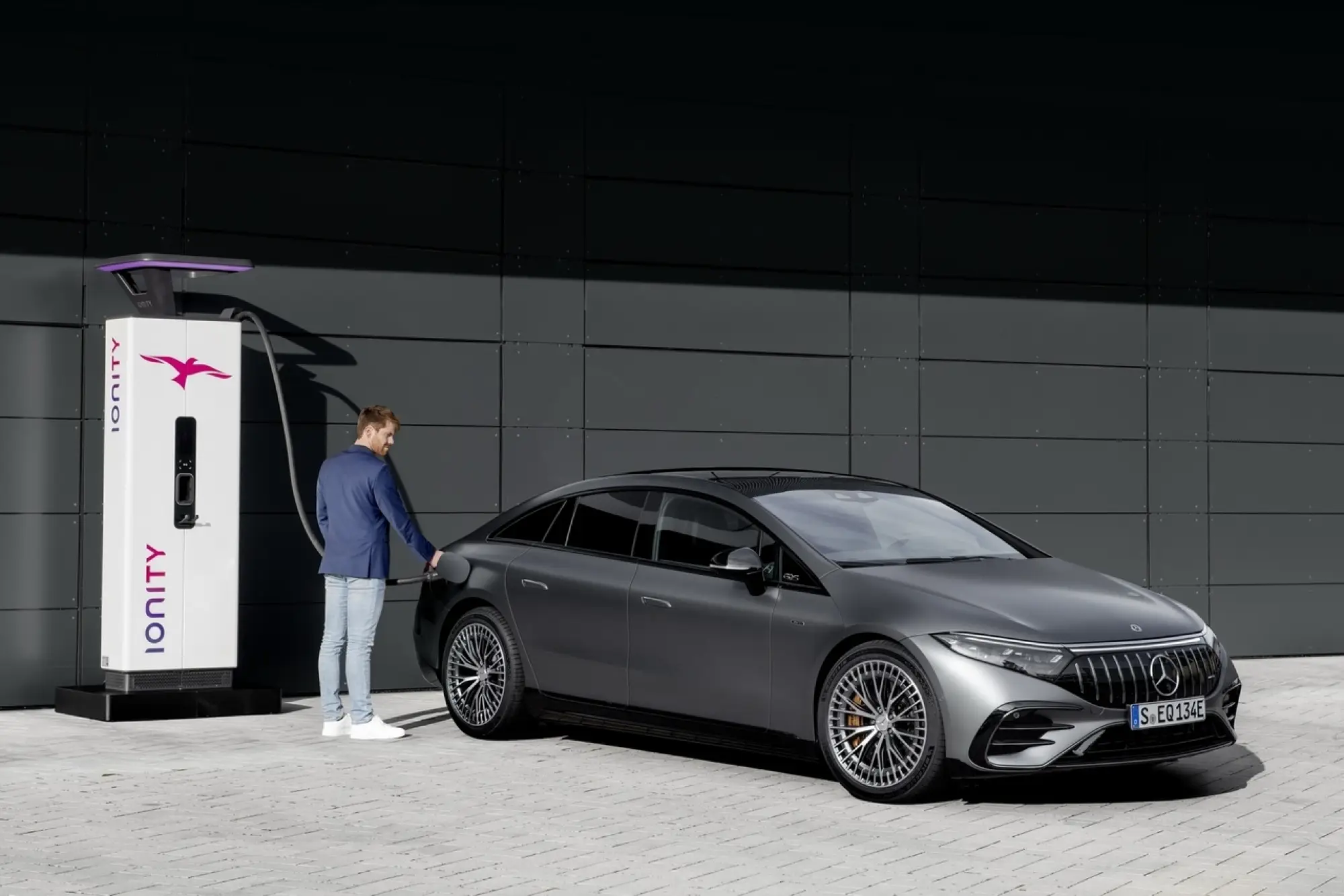 Mercedes-AMG EQS 53 - Foto ufficiali - 20