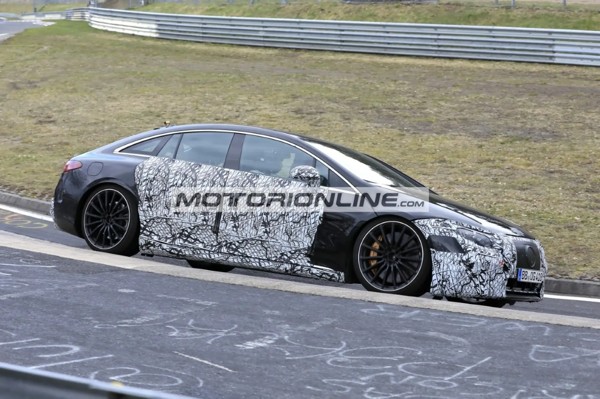 Mercedes-AMG EQS - Foto spia 29-4-2021 - 6