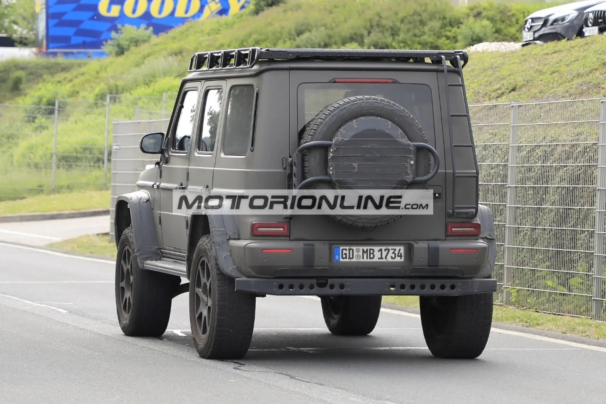 Mercedes-AMG G 4x4 - Foto spia 11-8-2021 - 12