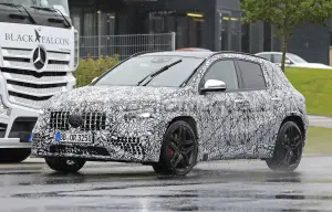 Mercedes-AMG GLA 45 2020 - Foto spia 06-11-2019