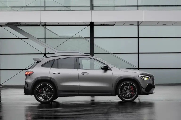 Mercedes-AMG GLA 45 2020 - 8