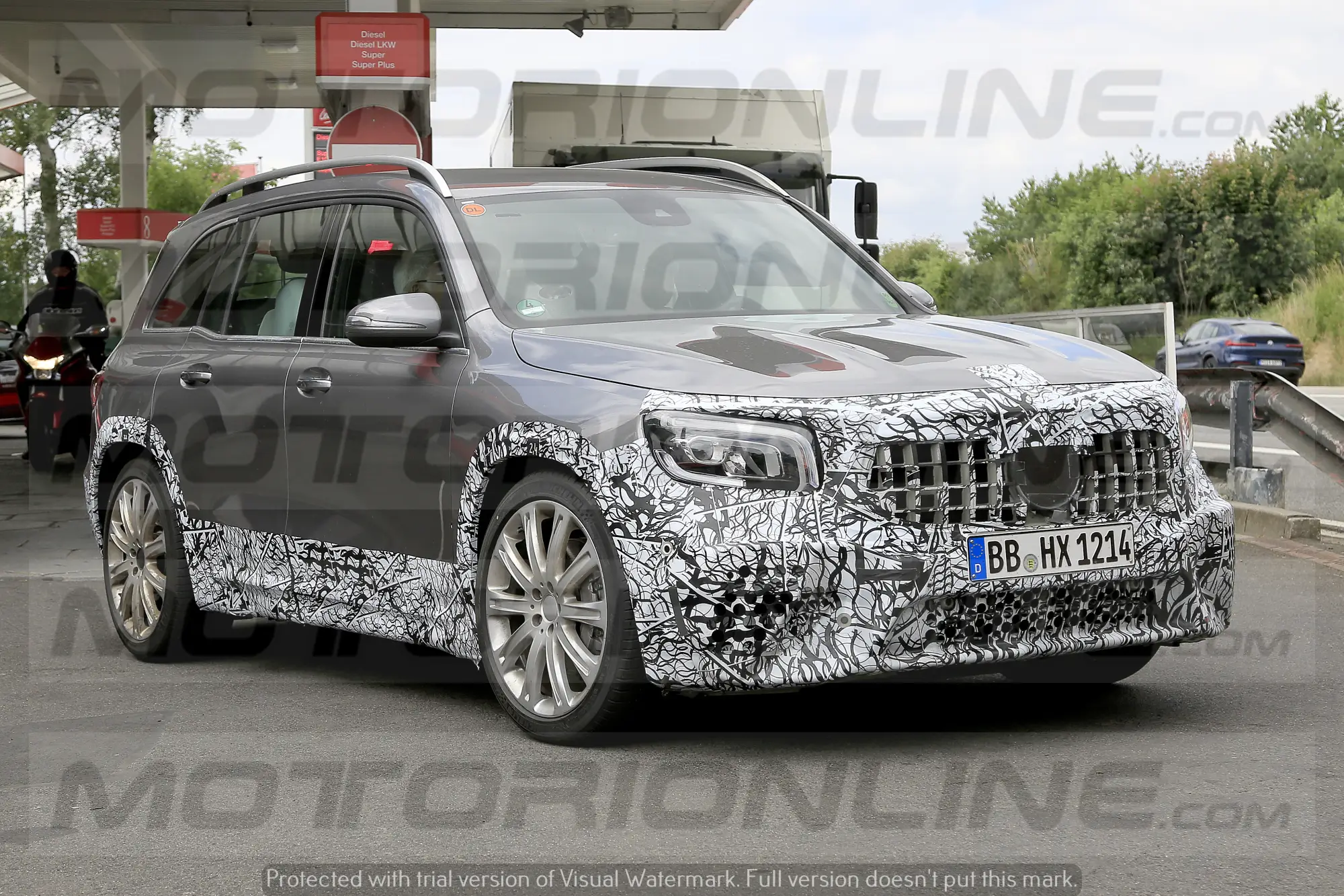 Mercedes AMG GLB 45 2019 - foto spia  - 4