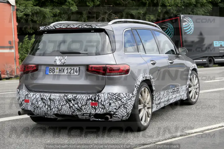 Mercedes AMG GLB 45 2019 - foto spia  - 9