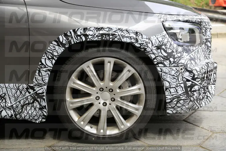 Mercedes AMG GLB 45 2019 - foto spia  - 11