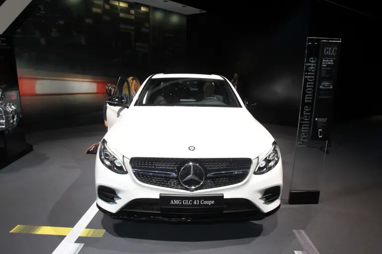 Mercedes AMG GLC 43 Coupe - Salone di Parigi 2016 - 5