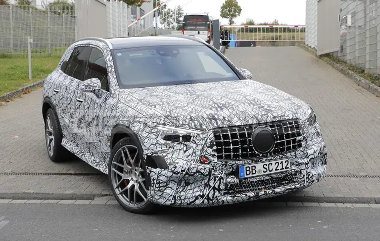 Mercedes-AMG GLC 43 e GLC 63 - Foto spia 21-10-2021 - 12