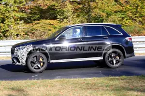 Mercedes AMG GLC 63 facelift - Foto spia 16-10-2018 - 14