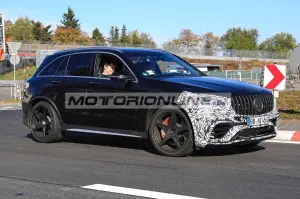 Mercedes AMG GLC 63 facelift - Foto spia 16-10-2018 - 21