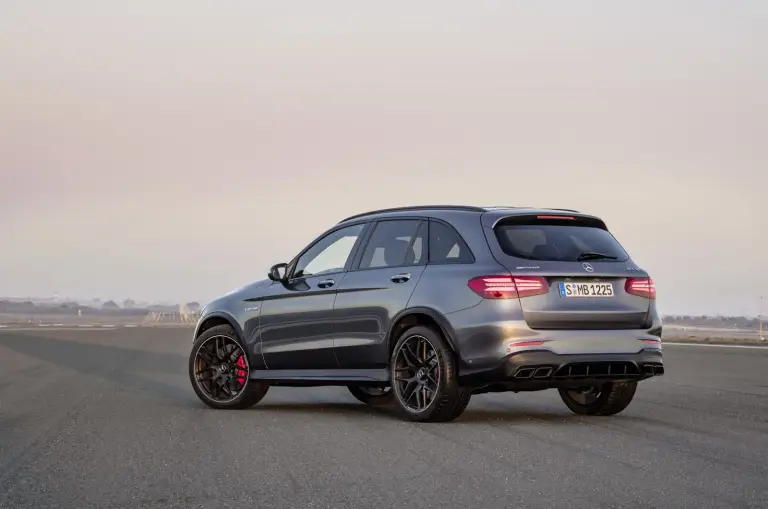 Mercedes AMG GLC 63 - 15