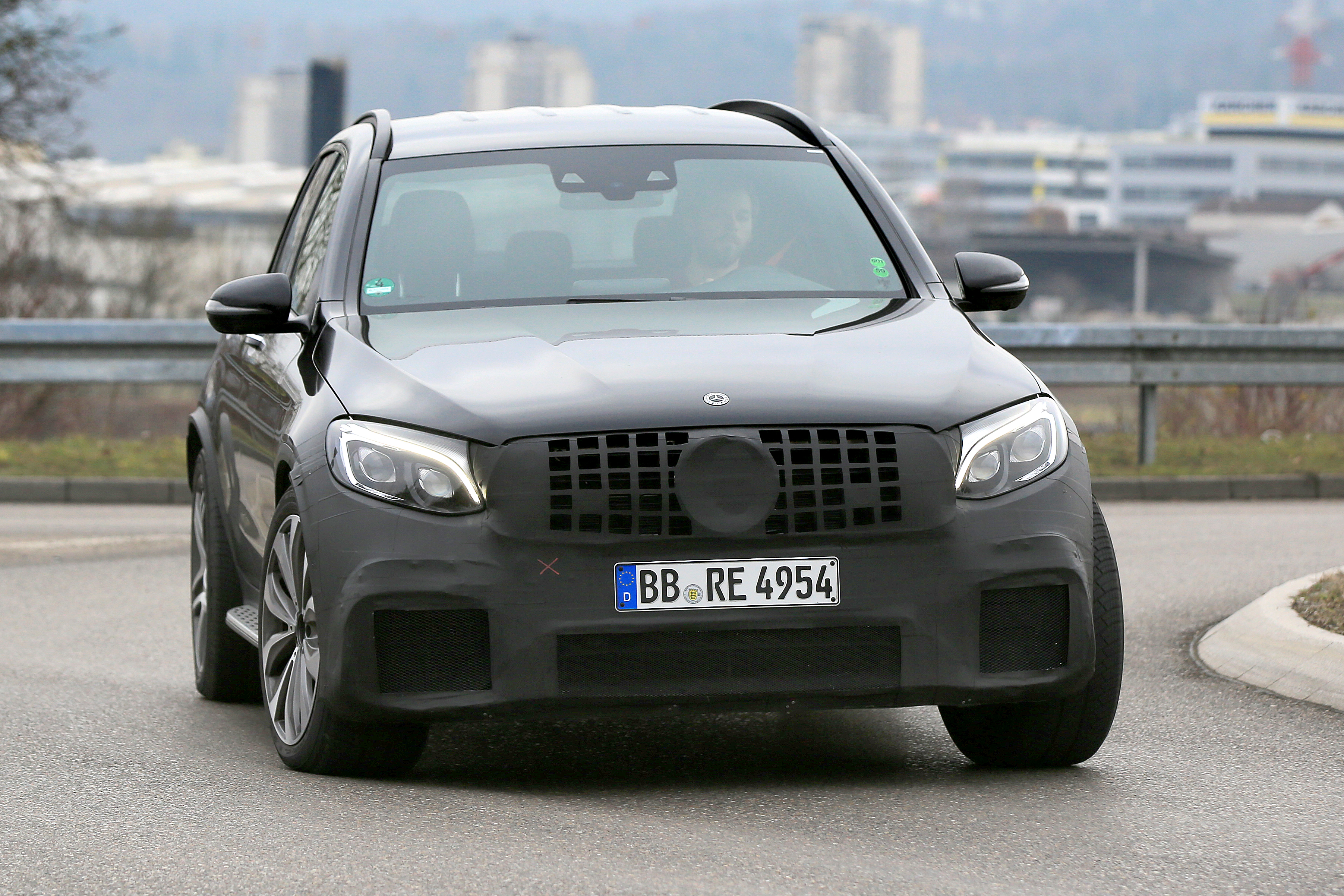Mercedes-AMG GLC63 - foto spia dicembre 2016