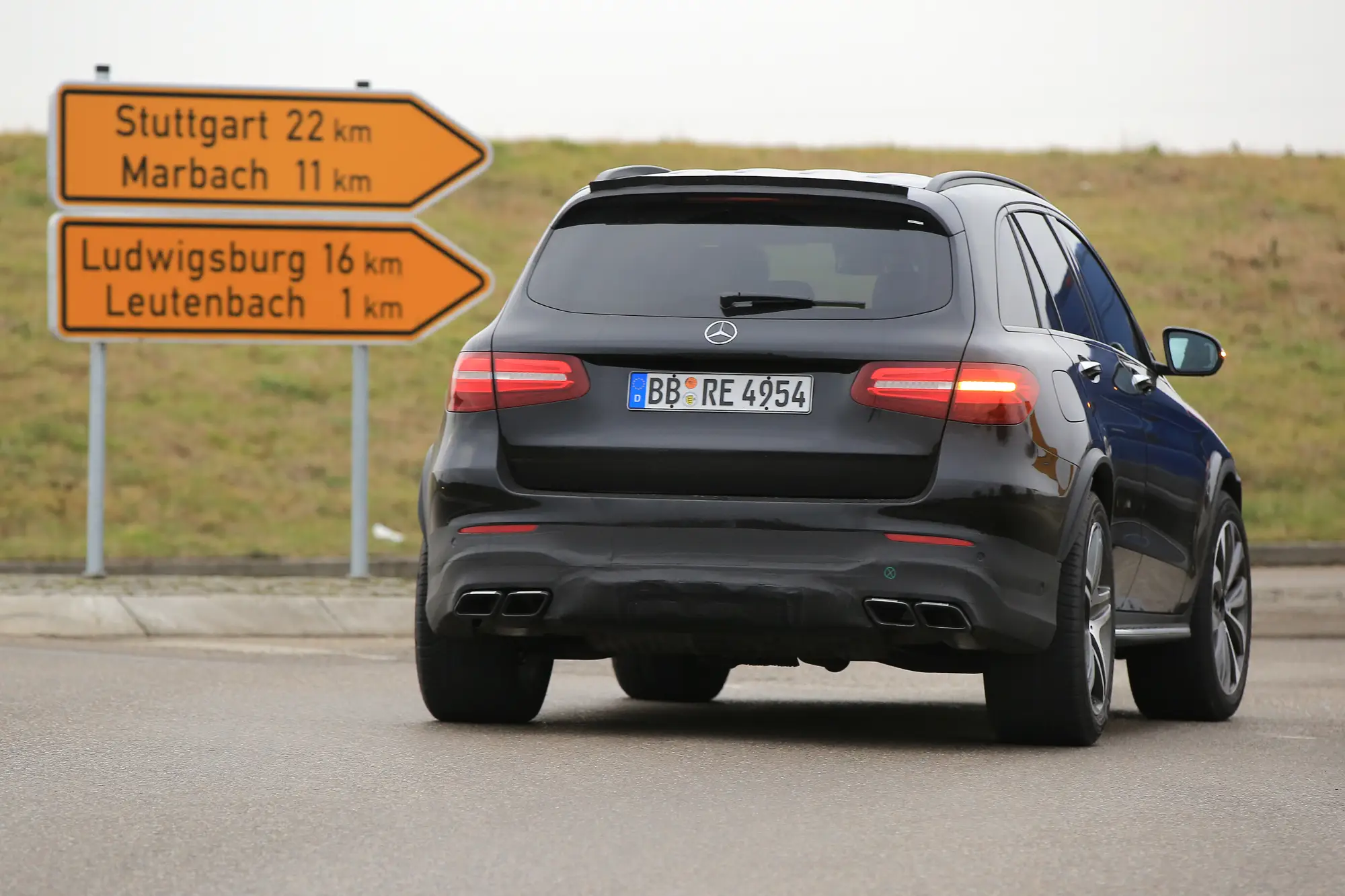 Mercedes-AMG GLC63 - foto spia dicembre 2016 - 10