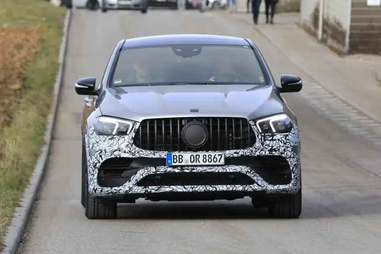 Mercedes amg gle coupè 2020 - le foto spia - 6