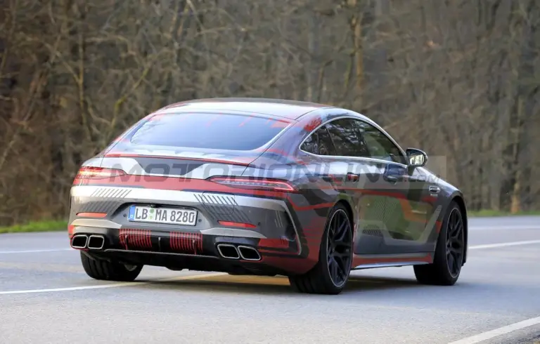 Mercedes-AMG GT 4 door 2022 - Foto spia 22-04-2021 - 19