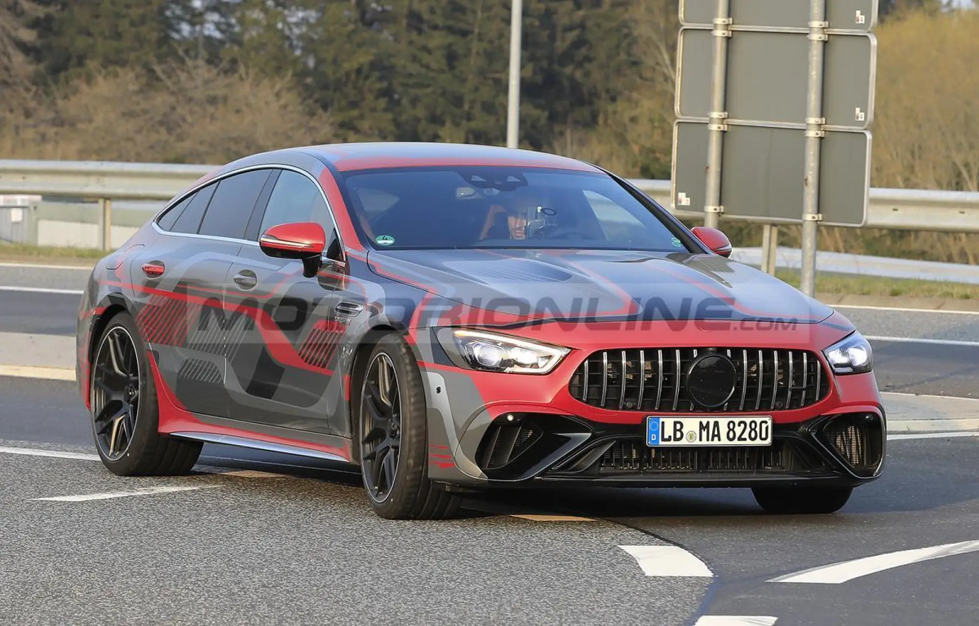 Mercedes-AMG GT 4 door 2022 - Foto spia 22-04-2021 - 11