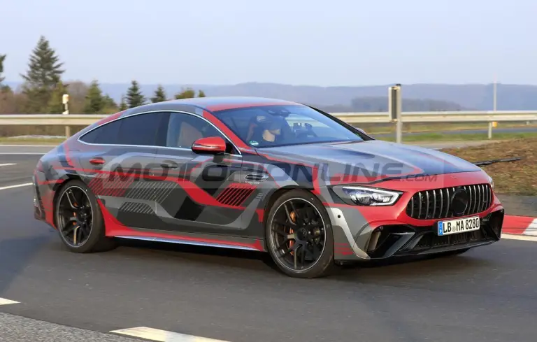 Mercedes-AMG GT 4 door 2022 - Foto spia 22-04-2021 - 16