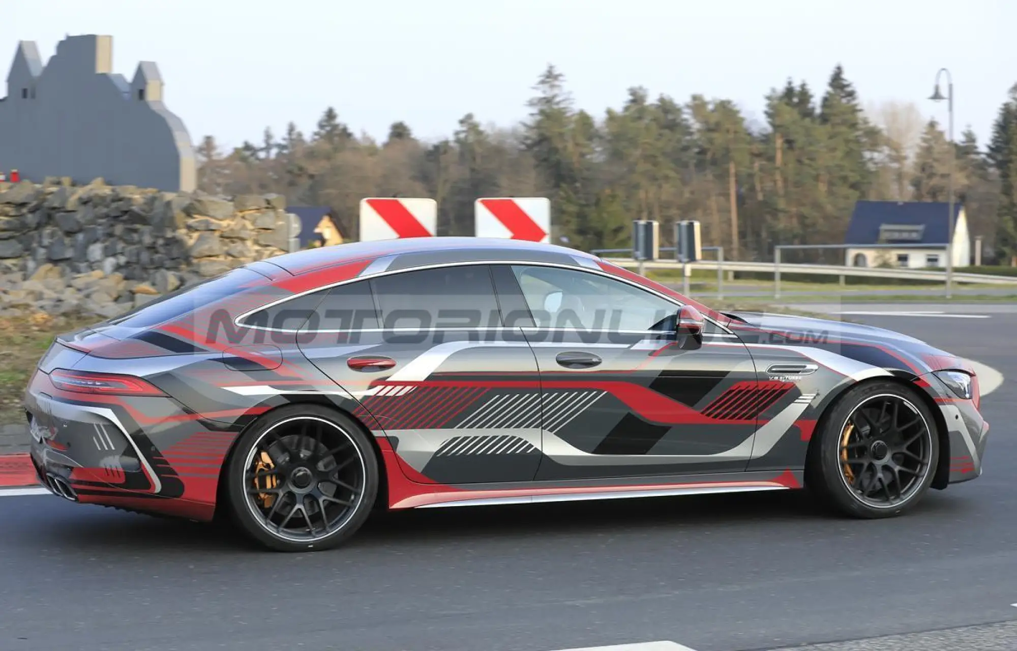Mercedes-AMG GT 4 door 2022 - Foto spia 22-04-2021 - 21