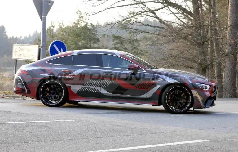 Mercedes-AMG GT 4 door 2022 - Foto spia 22-04-2021 - 5