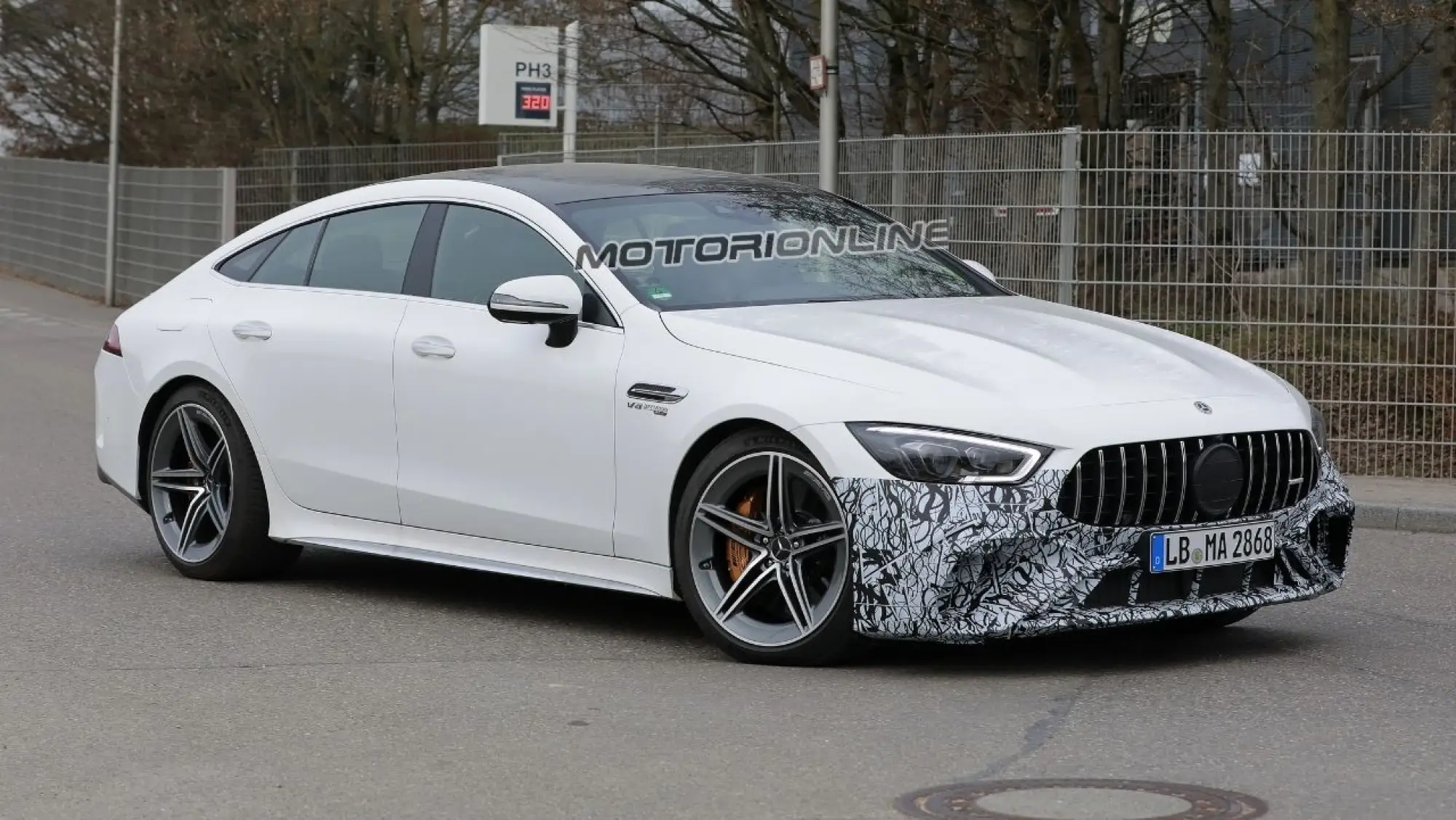 Mercedes-AMG GT 4 Door 2022 - Foto Spia - 3