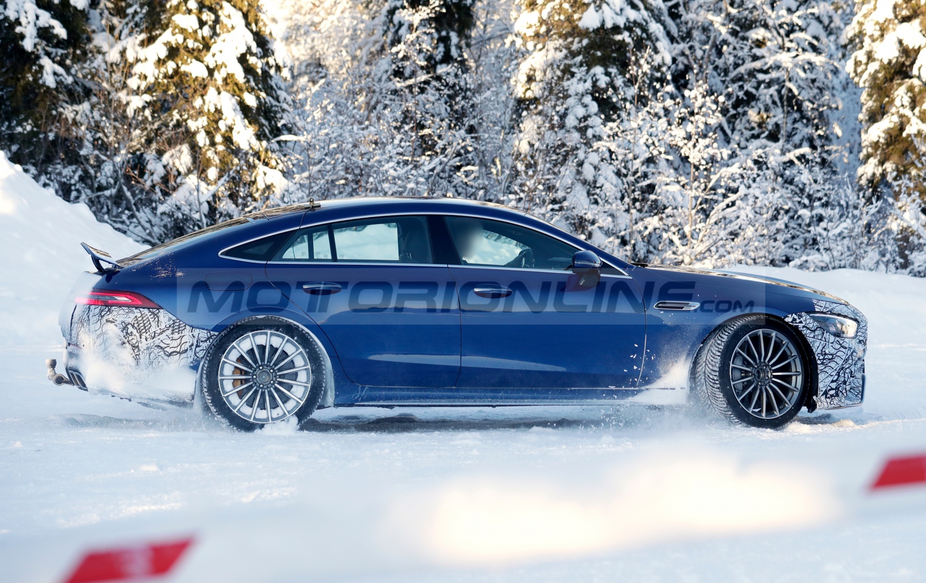 Mercedes-AMG GT 4-Door Hybrid - Foto spia 22-02-2020