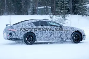 Mercedes AMG GT 4 porte foto spia 24 gennaio 2018