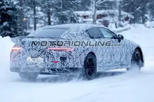 Mercedes AMG GT 4 porte foto spia 24 gennaio 2018