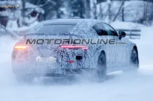 Mercedes AMG GT 4 porte foto spia 24 gennaio 2018 - 8