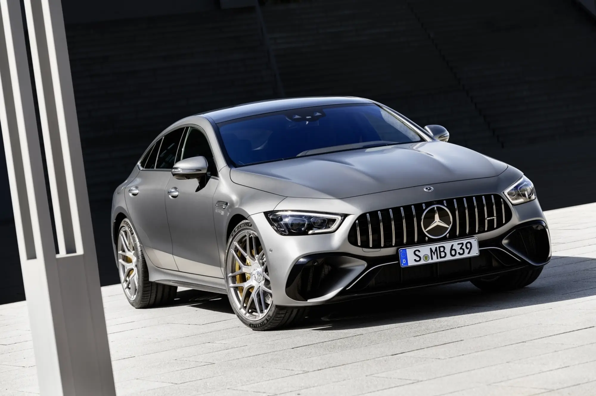 Mercedes-AMG GT 63 e GT 63 S Coupe4 2023 - Foto - 11