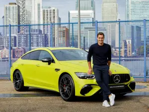 Mercedes-AMG GT 63 S E Performance Roger Federer asta - Foto - 10