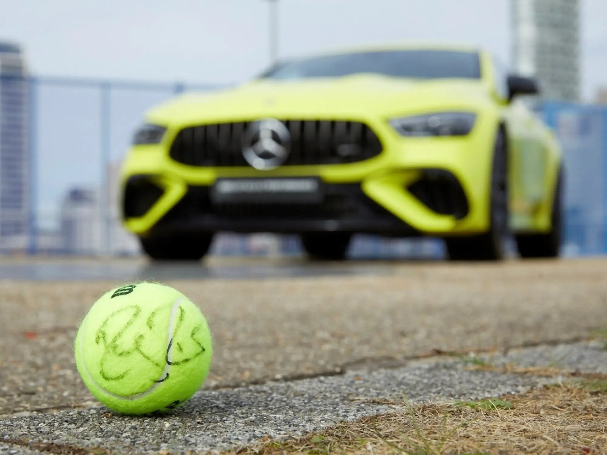 Mercedes-AMG GT 63 S E Performance Roger Federer asta - Foto - 5