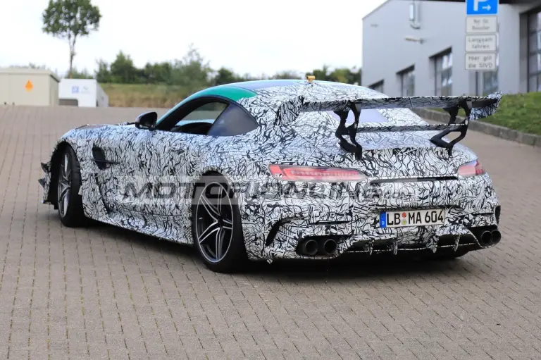 Mercedes-AMG GT Black Series - Foto spia 18-9-2019 - 8