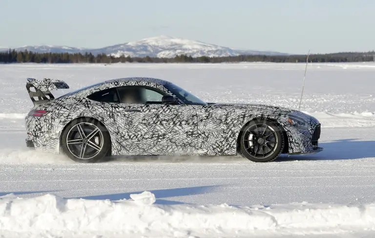 Mercedes-AMG GT Black Series - Foto spia 24-03-2020 - 24