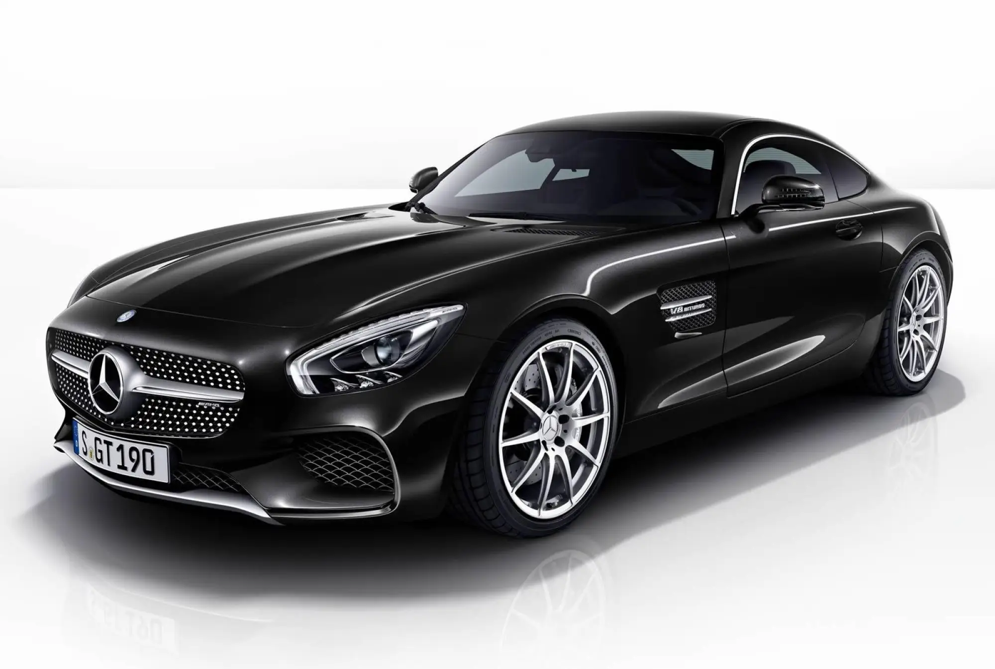 Mercedes AMG GT Carbon e Silver Chrome - 3