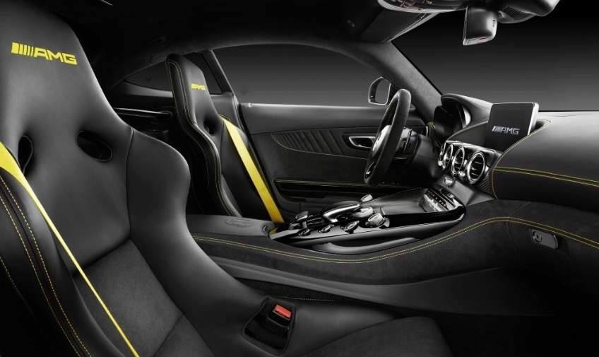 Mercedes-AMG GT R - foto anteprima
