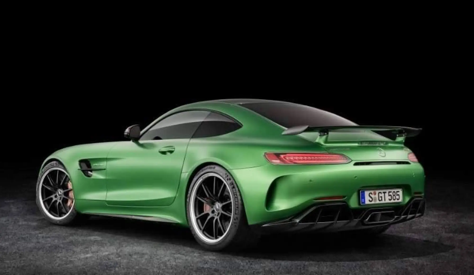Mercedes-AMG GT R - foto anteprima - 4
