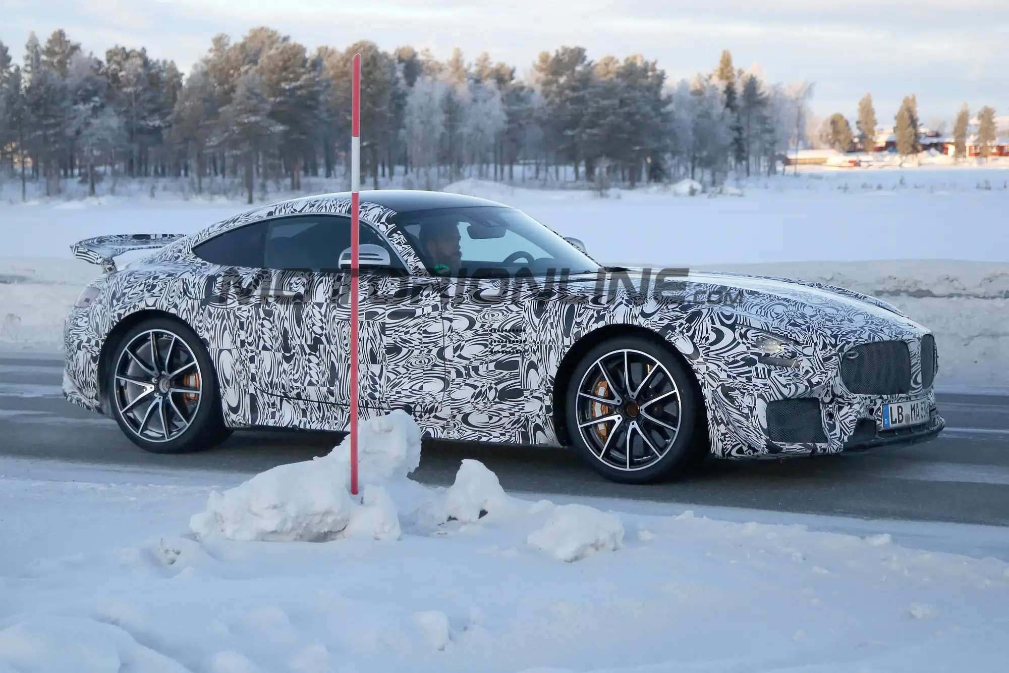 Mercedes-AMG GT-R - Foto spia 01-02-2016 - 3