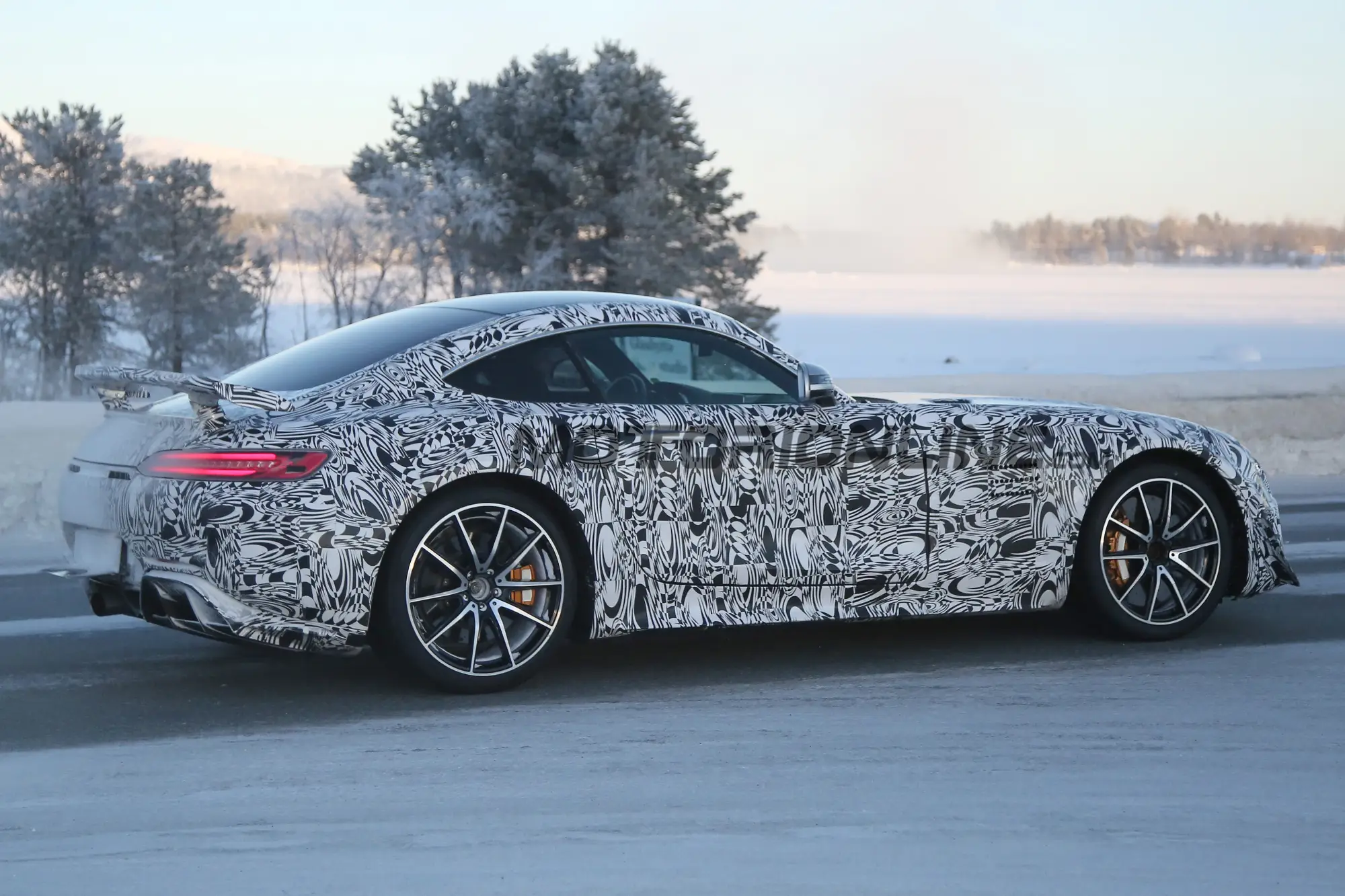Mercedes-AMG GT-R - Foto spia 01-02-2016 - 5