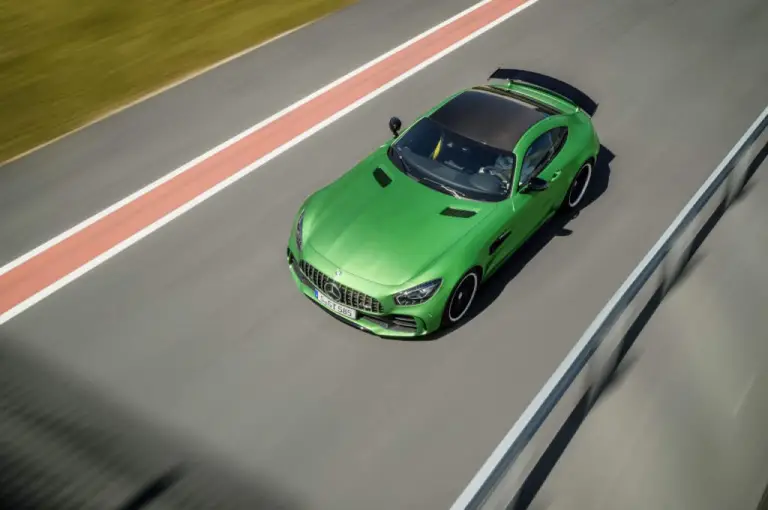 Mercedes-AMG GT R - nuova galleria su giro record - 6